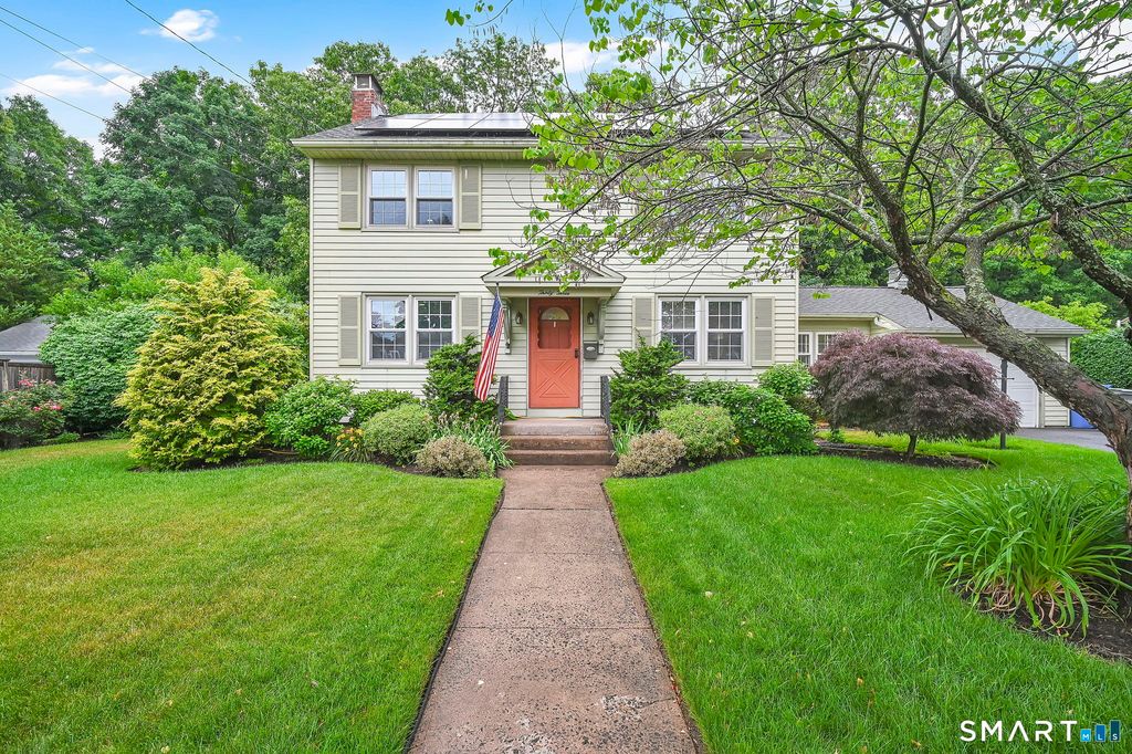 33 Brent Road, Manchester, CT 06042