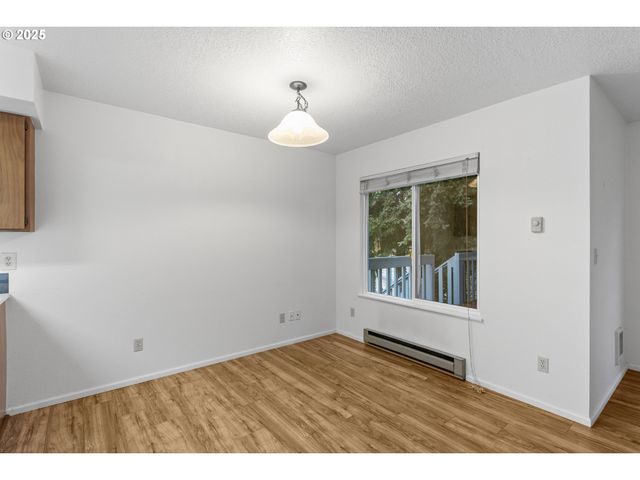 730 LITTLE Ave Ne, Castle Rock, WA 98611