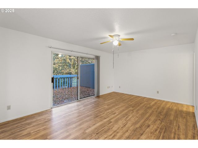 730 LITTLE Ave Ne, Castle Rock, WA 98611