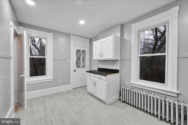 935 N CENTRE ST, Pottsville, PA 17901