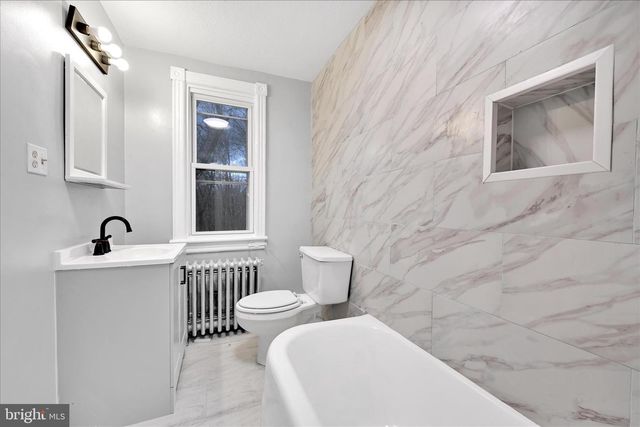 935 N CENTRE ST, Pottsville, PA 17901