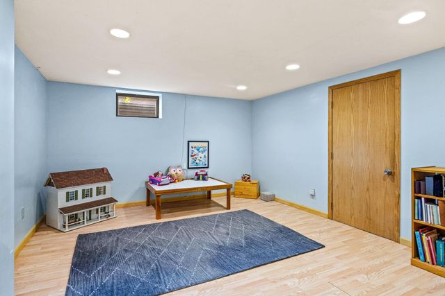 2916 Silver Lake Court NE, Saint Anthony, MN 55421