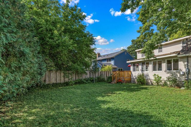 2916 Silver Lake Court NE, Saint Anthony, MN 55421