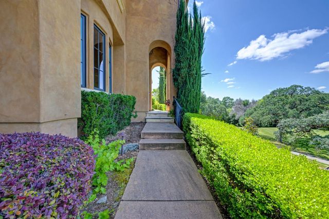 2020 Shady Trail Ln, Rocklin, CA 95765