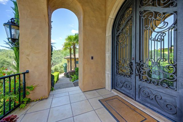 2020 Shady Trail Ln, Rocklin, CA 95765