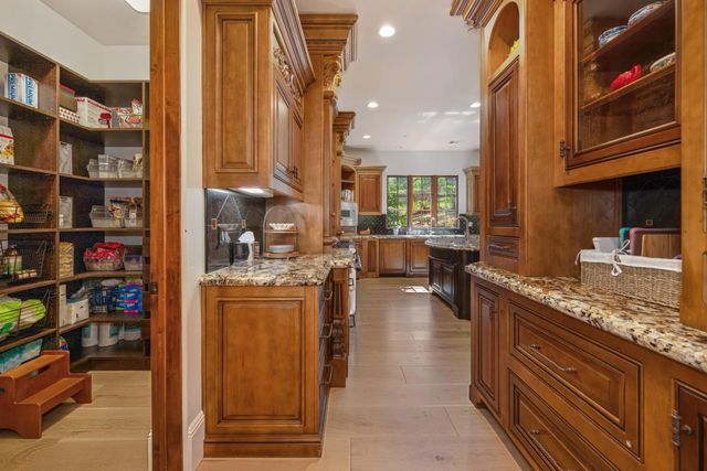 2020 Shady Trail Ln, Rocklin, CA 95765