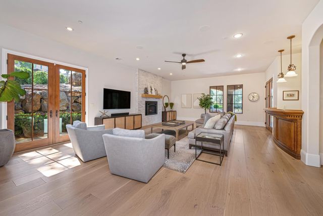 2020 Shady Trail Ln, Rocklin, CA 95765