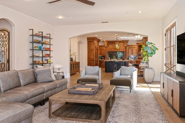 2020 Shady Trail Ln, Rocklin, CA 95765