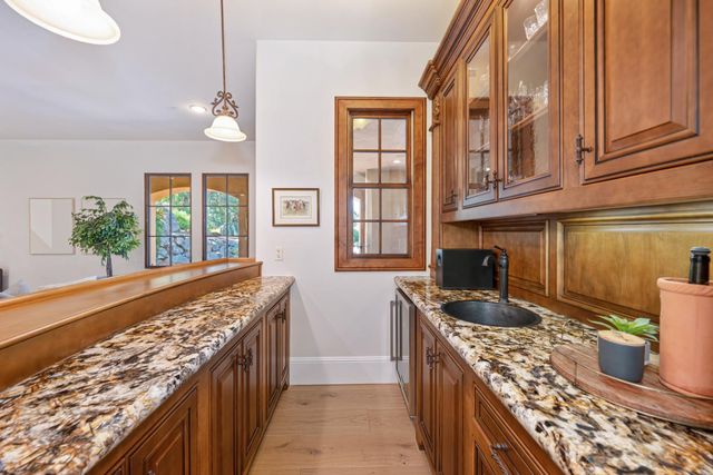 2020 Shady Trail Ln, Rocklin, CA 95765