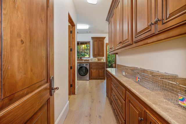 2020 Shady Trail Ln, Rocklin, CA 95765