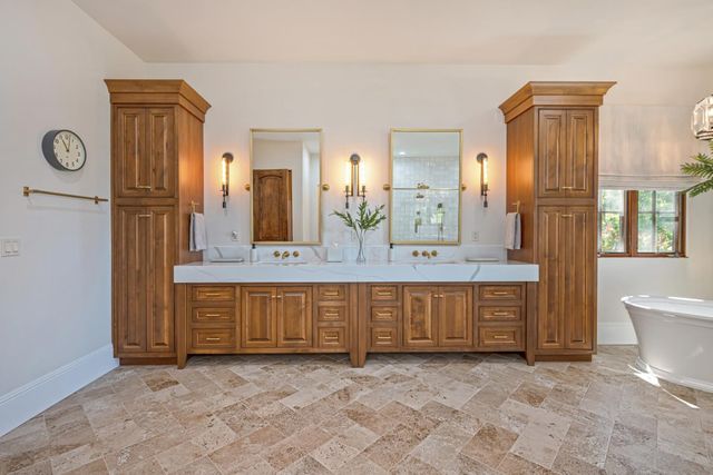 2020 Shady Trail Ln, Rocklin, CA 95765