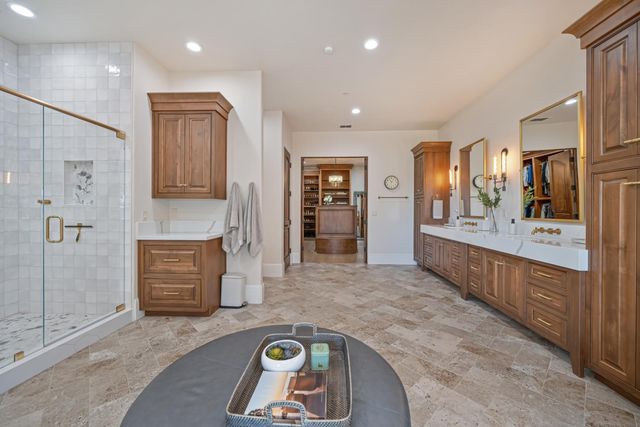 2020 Shady Trail Ln, Rocklin, CA 95765