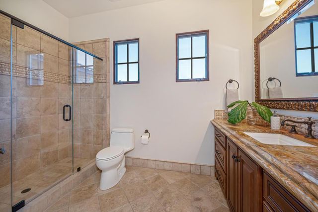 2020 Shady Trail Ln, Rocklin, CA 95765