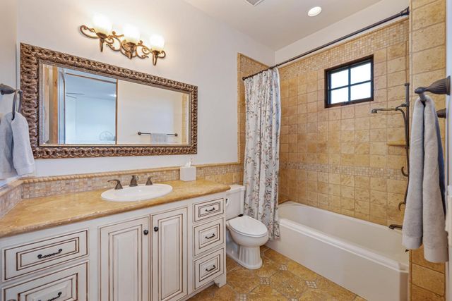 2020 Shady Trail Ln, Rocklin, CA 95765