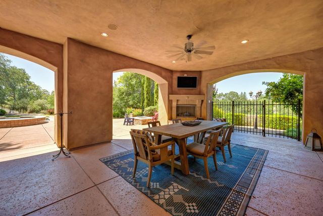 2020 Shady Trail Ln, Rocklin, CA 95765
