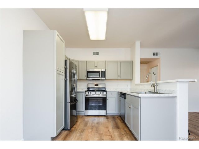 1190 Opal St 101, Broomfield, CO 80020