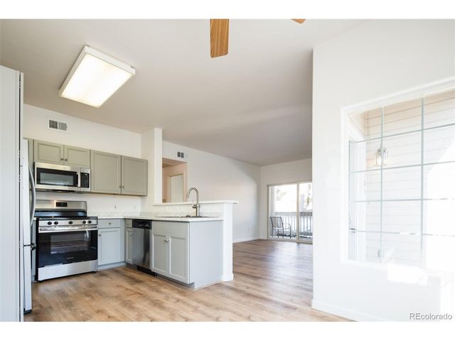 1190 Opal St 101, Broomfield, CO 80020