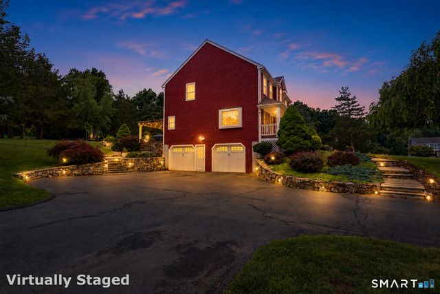 9 Hedge Meadow Lane, Newtown, CT 06470