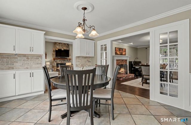 9 Hedge Meadow Lane, Newtown, CT 06470