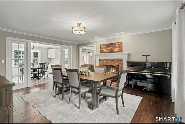 9 Hedge Meadow Lane, Newtown, CT 06470