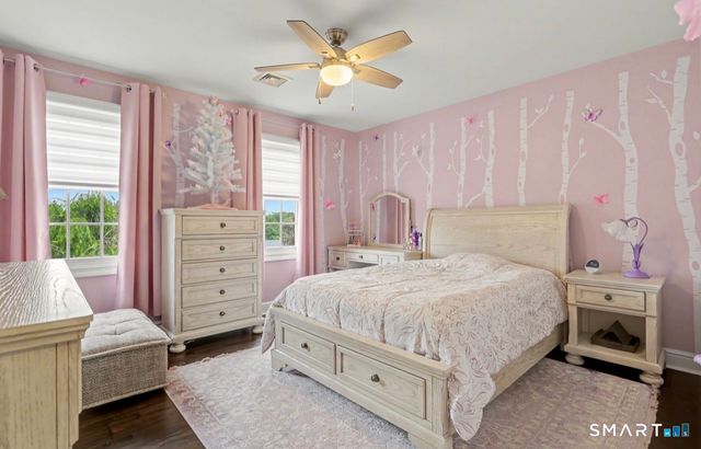 9 Hedge Meadow Lane, Newtown, CT 06470