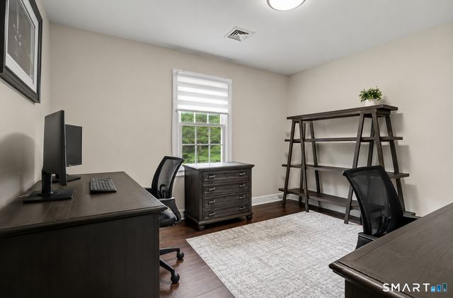 9 Hedge Meadow Lane, Newtown, CT 06470