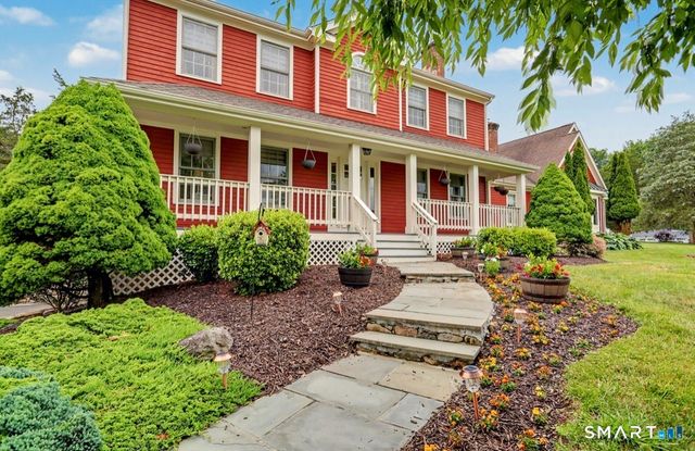 9 Hedge Meadow Lane, Newtown, CT 06470