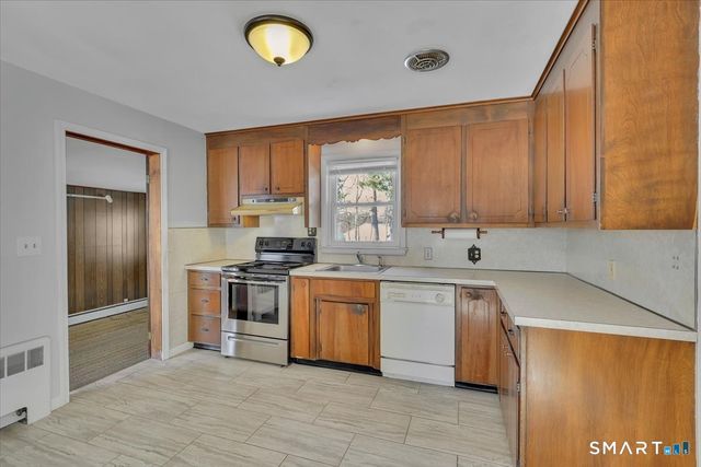 97 Arcellia Drive, Manchester, CT 06042