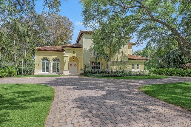 6075 SW 85th Avenue, Miami, FL 33143