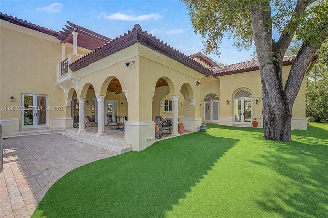 6075 SW 85th Avenue, Miami, FL 33143
