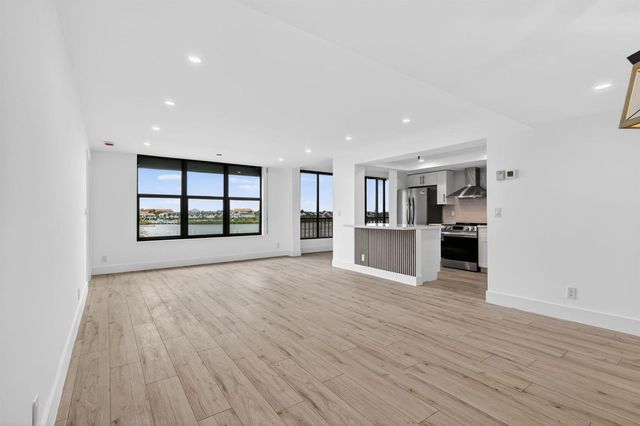 1748 Jupiter Cove Drive 319, Jupiter, FL 33469