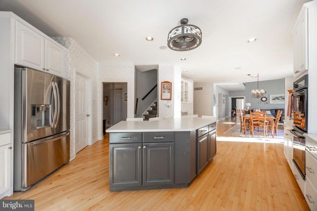 1021 MULBERRY ST, Chester Springs, PA 19425