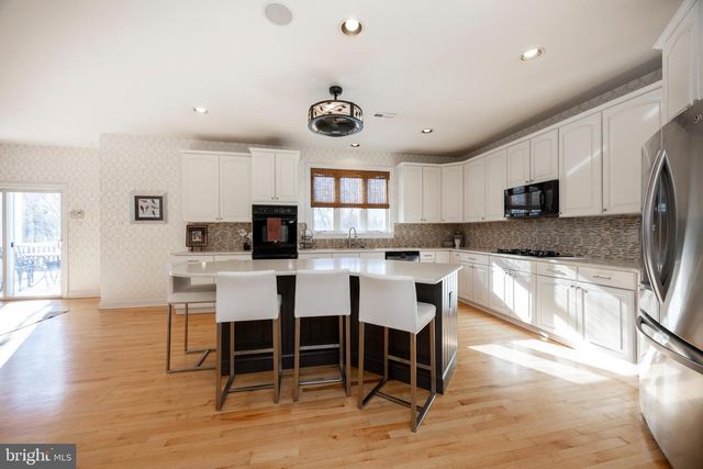 1021 MULBERRY ST, Chester Springs, PA 19425