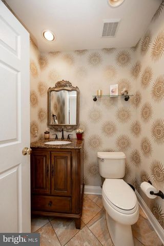 1021 MULBERRY ST, Chester Springs, PA 19425