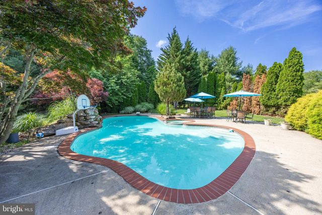 1021 MULBERRY ST, Chester Springs, PA 19425