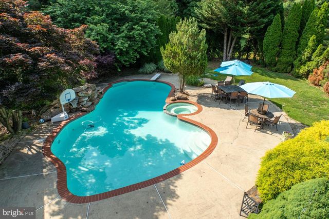 1021 MULBERRY ST, Chester Springs, PA 19425