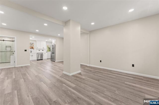 272 Burgess Place, Clifton, NJ 07011