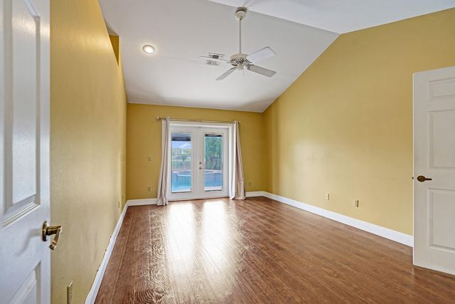 10732 Sea Cliff Circle, Boca Raton, FL 33498