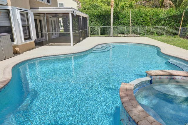 10732 Sea Cliff Circle, Boca Raton, FL 33498