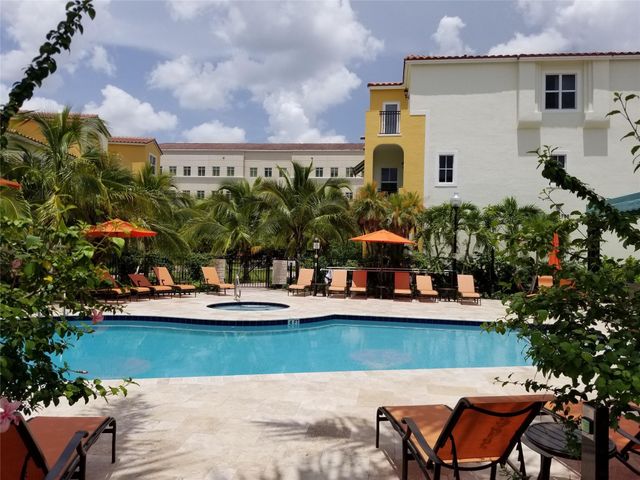 1741 NW 124th Place, Pembroke Pines, FL 33028