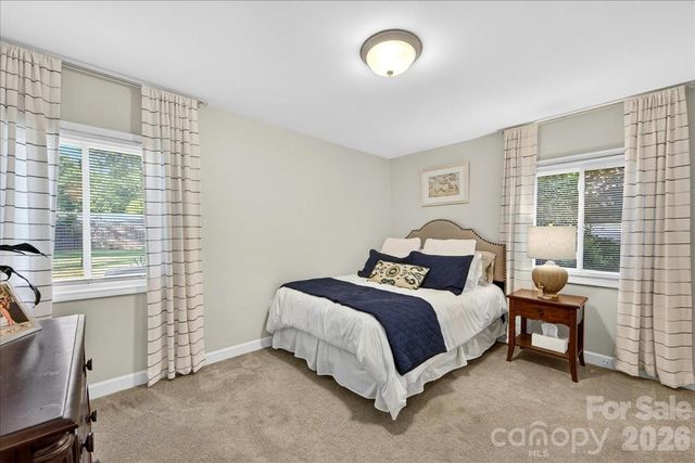 5907 Bluebonnet Road, Charlotte, NC 28212