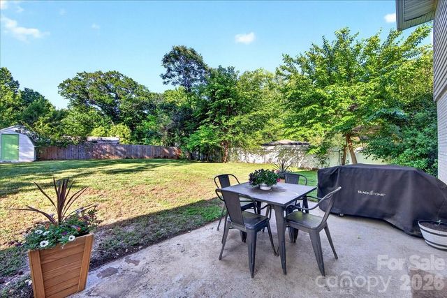 5907 Bluebonnet Road, Charlotte, NC 28212
