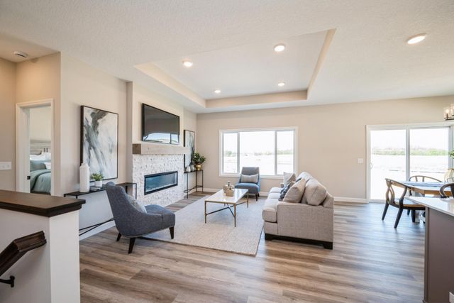 8660 Edmonson Way NE, Monticello, MN 55362