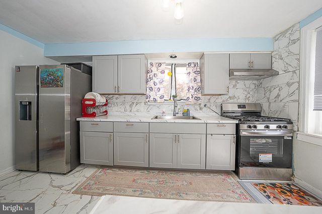 188 E ESSEX AVE, Lansdowne, PA 19050