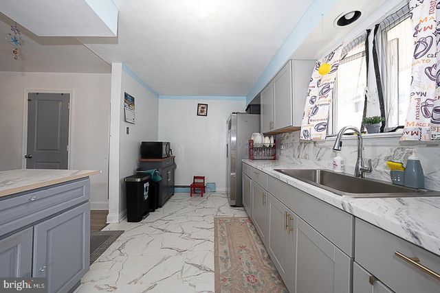 188 E ESSEX AVE, Lansdowne, PA 19050