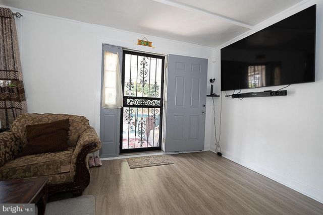 188 E ESSEX AVE, Lansdowne, PA 19050