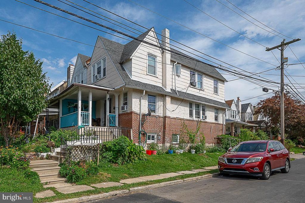 188 E ESSEX AVE, Lansdowne, PA 19050