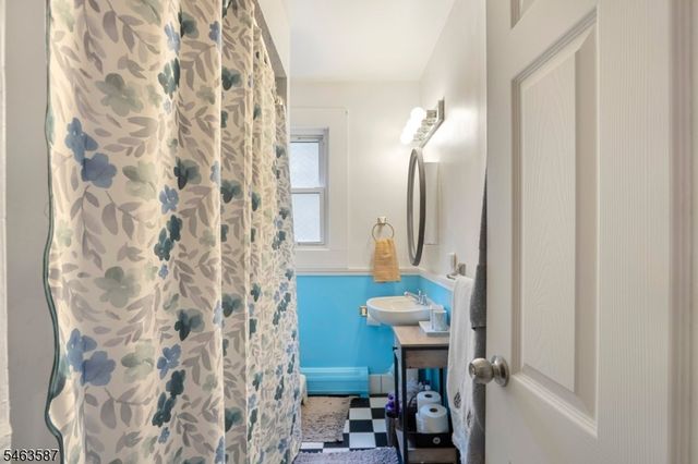 124 Jefferson St, Wanaque Boro, NJ 07420