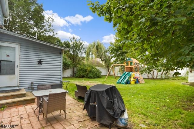 124 Jefferson St, Wanaque Boro, NJ 07420