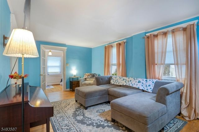 124 Jefferson St, Wanaque Boro, NJ 07420